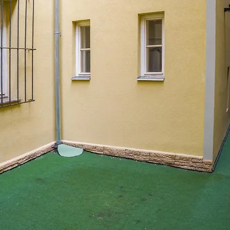 Hostel K-haus - Speaking, Contactless-self Check In *