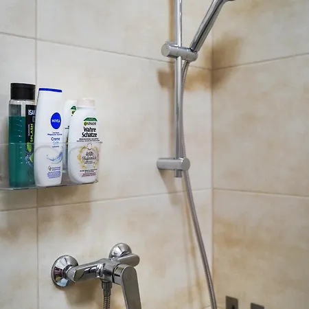 Hostel K-haus - Speaking, Contactless-self Check In