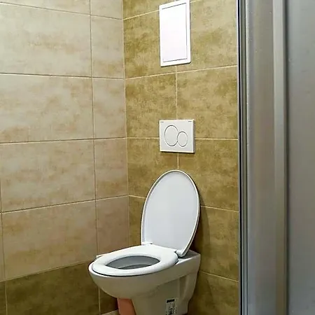 Ostello K-haus - Speaking, Contactless-self Check In Decin